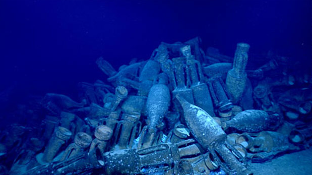 [Hi-tech robots search ocean floor for ancient shipwrecks - CNN.com_1290188514629[6].png]