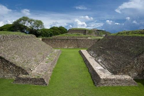 [The Juego de Pelota or Ball Court, Monte - Media (9 of 15) Olmecs to Toltecs- Great ancient_1291291292273[5].png]