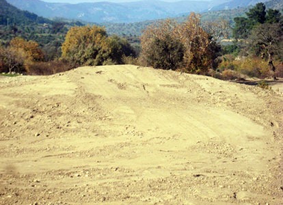 [allianoicompletelyburriedinsand20101[2].jpg]