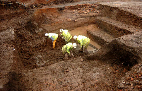 [Dig reveals Civil War secrets - Worcester Standard_1295003869983[4].png]