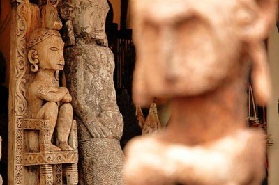 [indo-antiques_copy14.jpg]