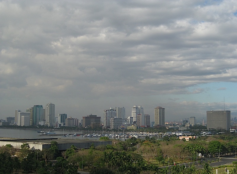 view of Manila from Hotel Sofitel Philippine Plaza