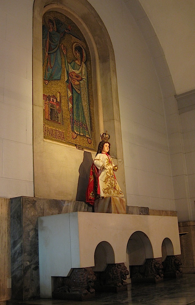image of the Santo Niño in the Manila Cathedral