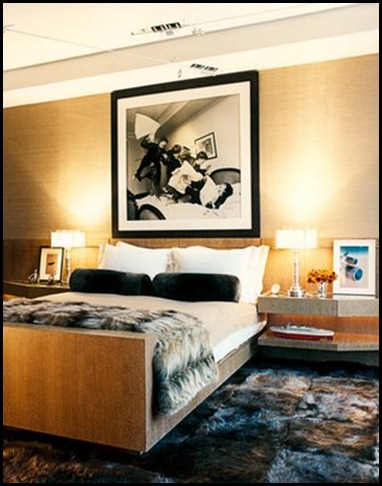 SEMIGLOSSCHIC.BLOGSPOT_113-jacoby-bedroom-0708-xlg-31768355-88419107