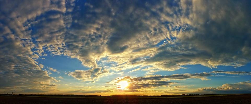 [P1000810_1000813_re[3].jpg]