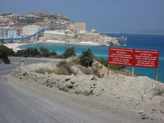 Blog de voyage-en-famille : Voyages en famille, Milos, côte Nord