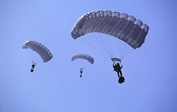 [valschermen[3].jpg]