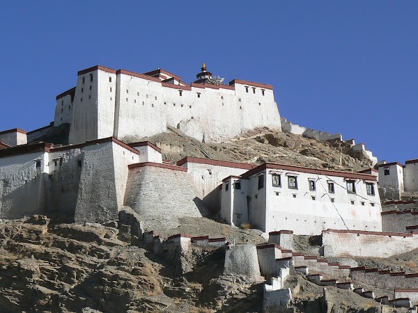 Obiective turistice Tibet: in manastire.JPG