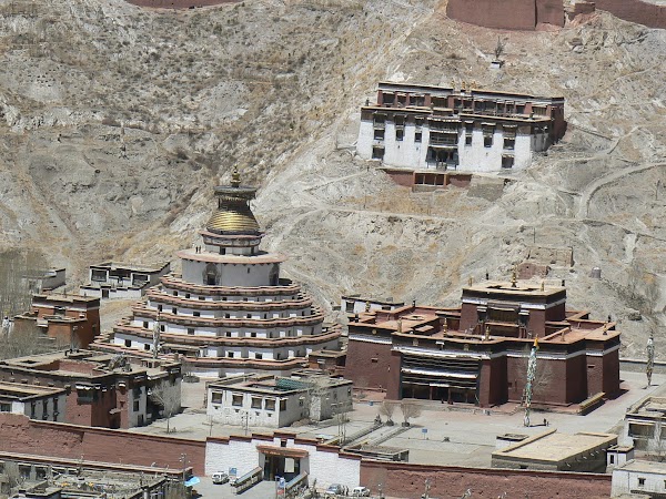 Obiective turistice Tibet: Pelkor Chode, Gyantse