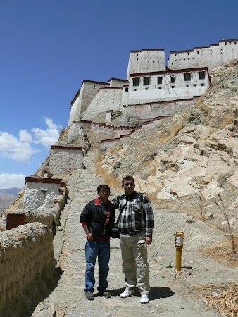 Obiective turistice Tibet: spre dzong Gyantse