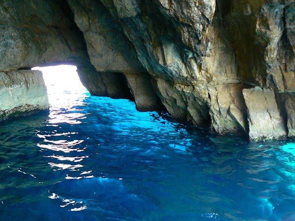 Obiective turistice Malta: Blue Grotto.JPG