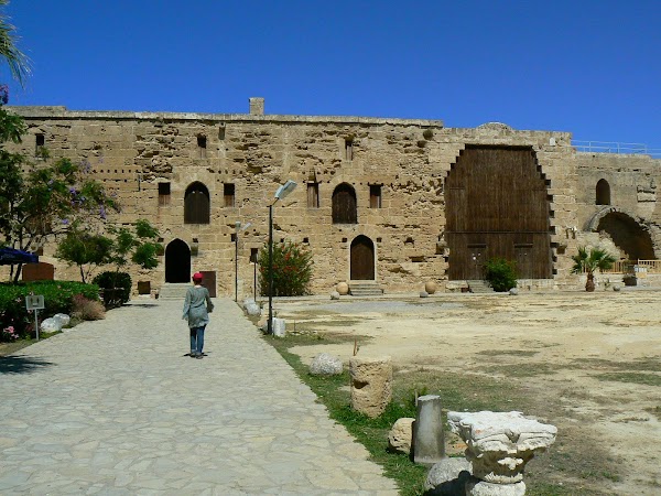 Obiective turistice Cipru de Nord: castelul Kyrenia.JPG