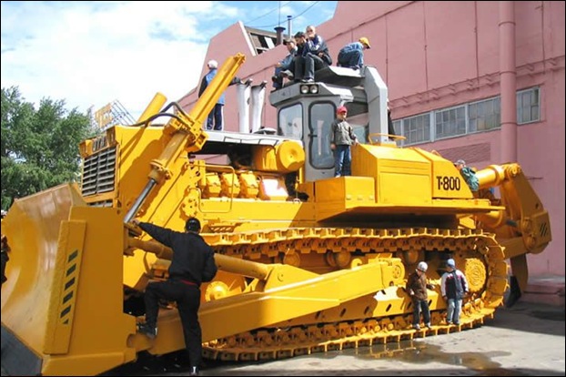 ChTZ T-800  Bulldozer 
