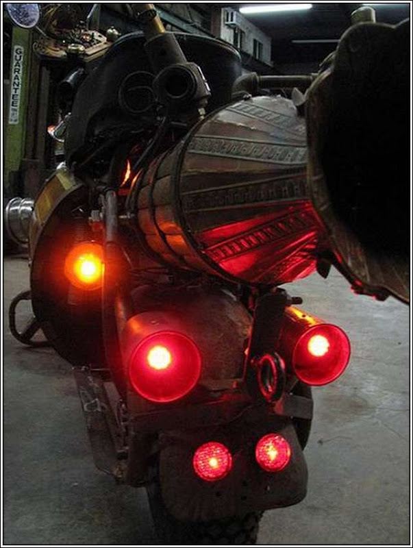 Steampunk-Motorbike-4