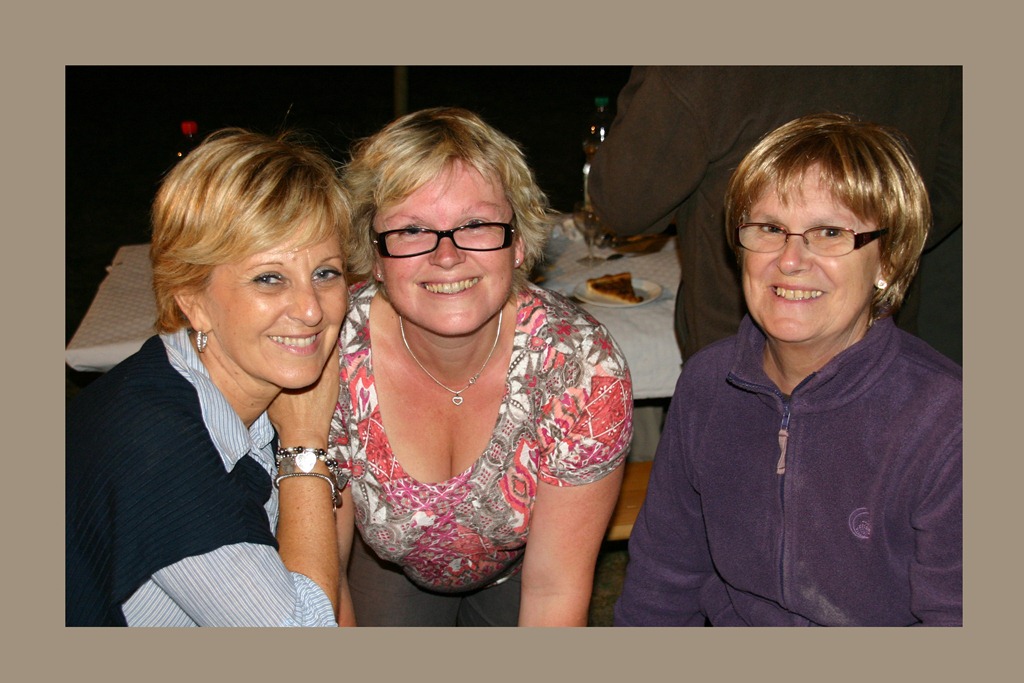 [2010 Soirée Marlène Mourier chez Guiral 4 septembre 2010 (115)[3].jpg]