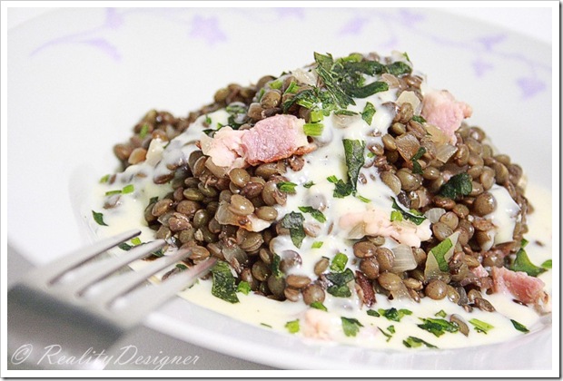 zielona soczewica z sosem beszamel/puy lentils under bechamel sauce
