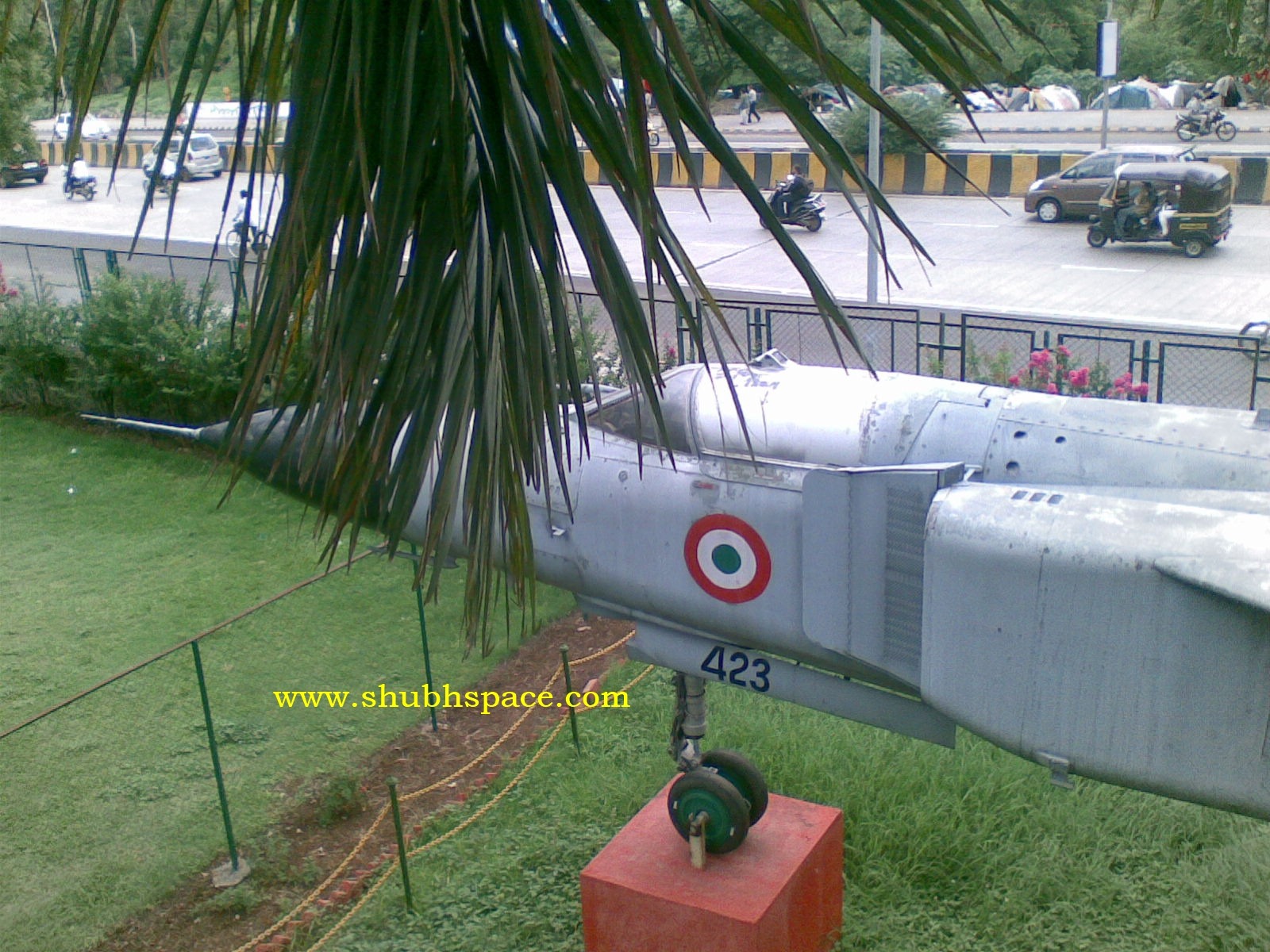 [20100630_Warbird_MiG23_Pune_072.jpg]
