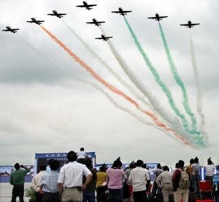 20110305-Indian-Air-Force-Surya-Kiran-Aerobatics-Wallpaper-07-TN