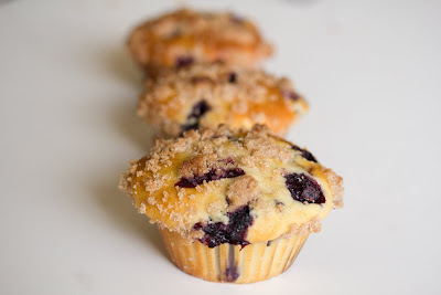close-up photo of a blueberry muffin