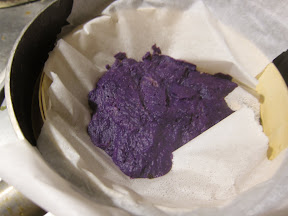 photo of the purple yam in a steamer