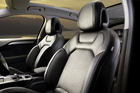 Hatchback Citroen C4, Interior