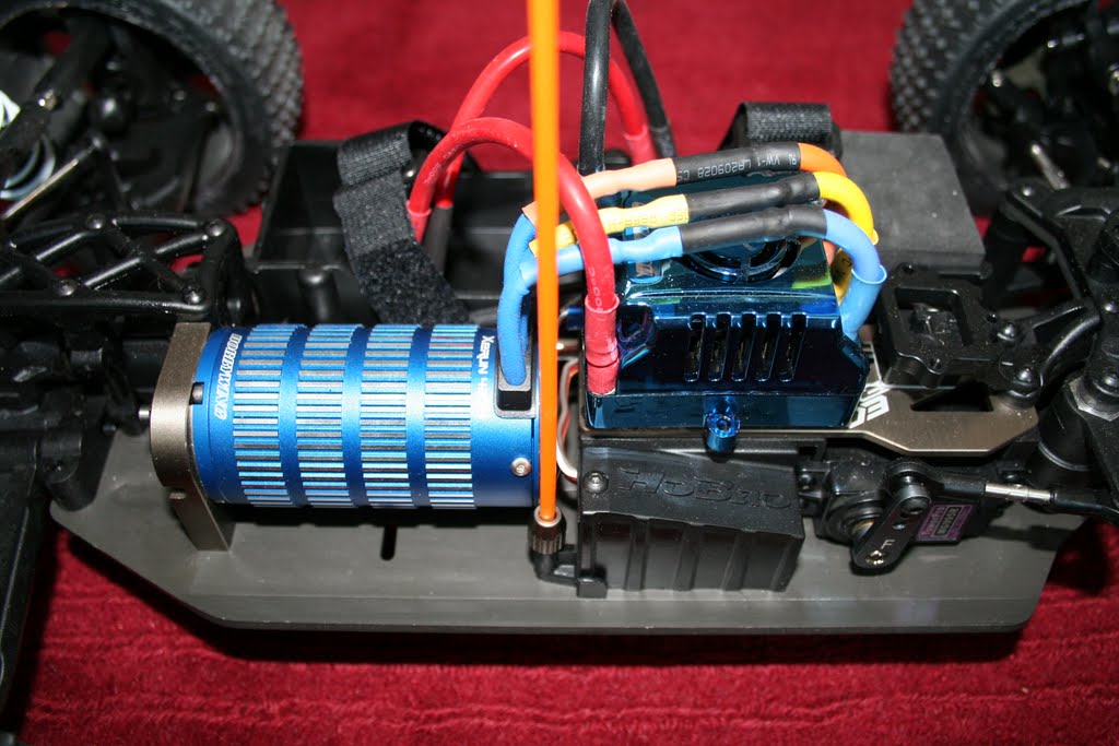 RC Mani(a)ci: Hobao Hyper 9e + XeRun 150a + 4274sl