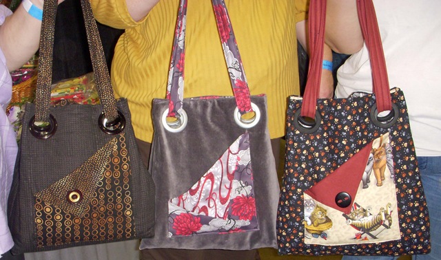 [Letty's Bags at Expo[2].jpg]