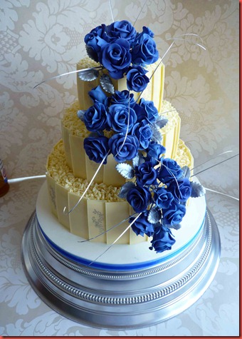 3-TIER-CHOCOLATE-PANEL-WEDDING-CAKE