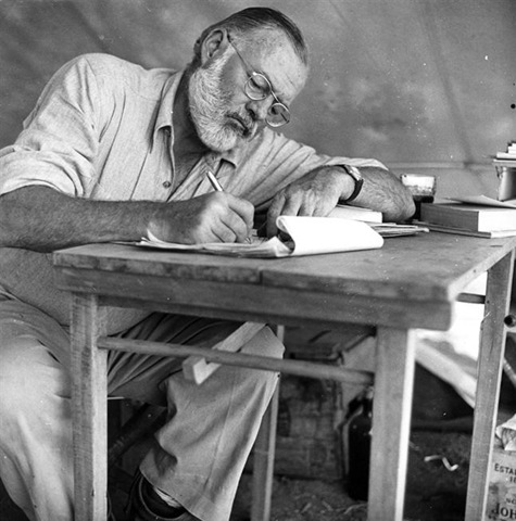 [Ernest Hemingway[2].jpg]