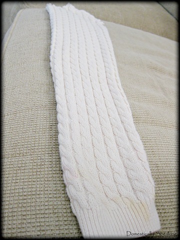 [neckrollsweaterpillow13.jpg]