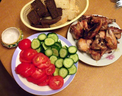 Почесывая затылок 