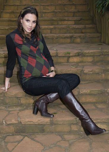 Sueter de Argile (Losangulos) e Jeans com Bota = Tendencia Forte Neste Inverno