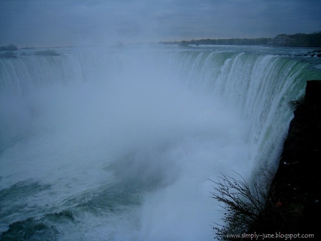 [Niagara Falls-6[6].jpg]