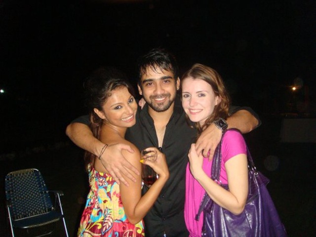 [dimpy-ganguly-private-party-leaked-pictures-39[2].jpg]