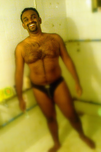 loo%20cleaning%21.jpg
