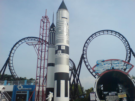 enchanted kingdom rides. Enchanted Kingdom
