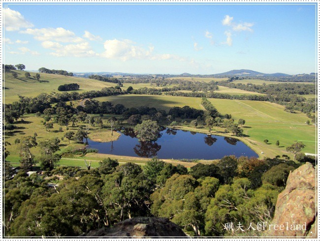 [hangingrock9[3].jpg]