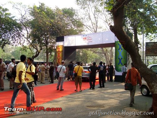 [red carpet welcome for all participants at the 2010 super car show mumbai[5].jpg]