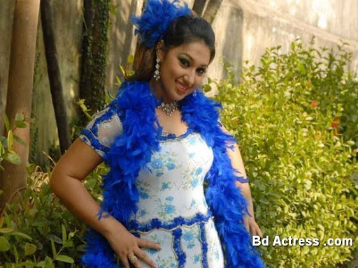 Bangladeshi Actress Apu Biswas-02