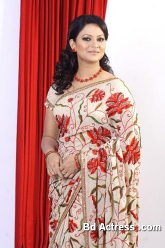 Bangladeshi Actress Richi Solaiman-12