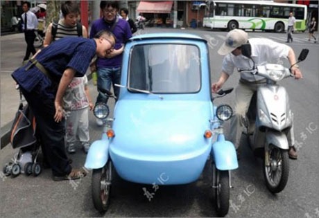 سكان شنغهاي سعيدون بالسيارة الكهربائية
