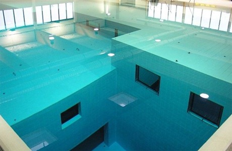 deep pool up - المسبح من أعلي