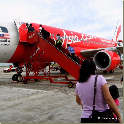 boarding air asia flight
