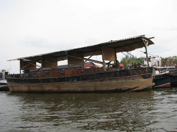 Altes Schiff in der Billwerder Bucht