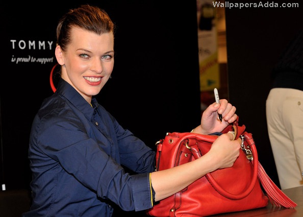 [Milla+Jovovich+Presents+Tommy+Hilfiger+Limited+MLyo20l38JSl[3].jpg]