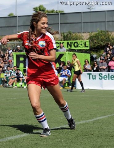 [MTV+Tr3s+Rock+N+Gol+World+Cup+Kick+Off+_8nAZPf-DFQl[2].jpg]