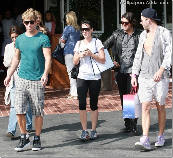 Katy Perry Out Shopping Fred Segal 2 9BOouYz6MeWl