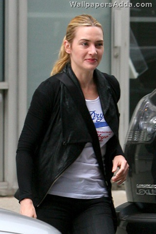 [Putting+united+front+Kate+Winslet+Sam+Mendes+NKM1N4YNwKfl[2].jpg]