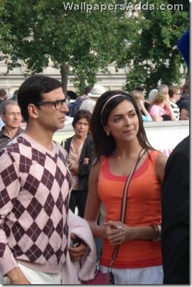 deepika-housefull-movie-stills-01