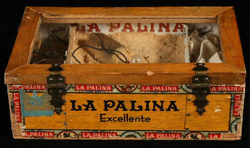 Download Mock-up cigar box mail bomb — Google Arts & Culture